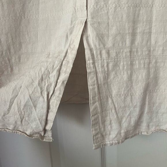 Mountain Hardwear Button Down Short Sleeve Cream Shirt Medium - Picture 5 of 5